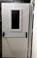 Фото однопольных дверей со стеклопакетом-5